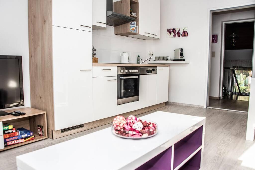 Pouringraz Fuer Kunst- Und Tennisliebhaber Appartement Graz